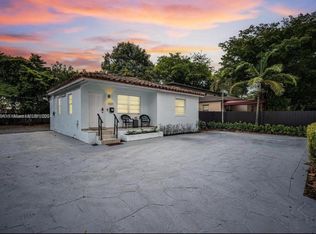 1021 NW 37th Ave, Miami, FL 33125