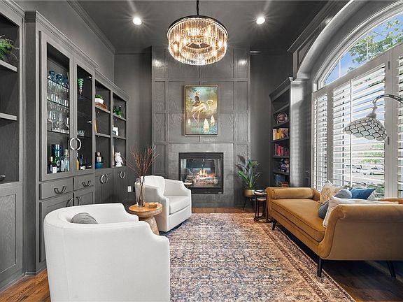 5th image of 2458 N Worthington Way
