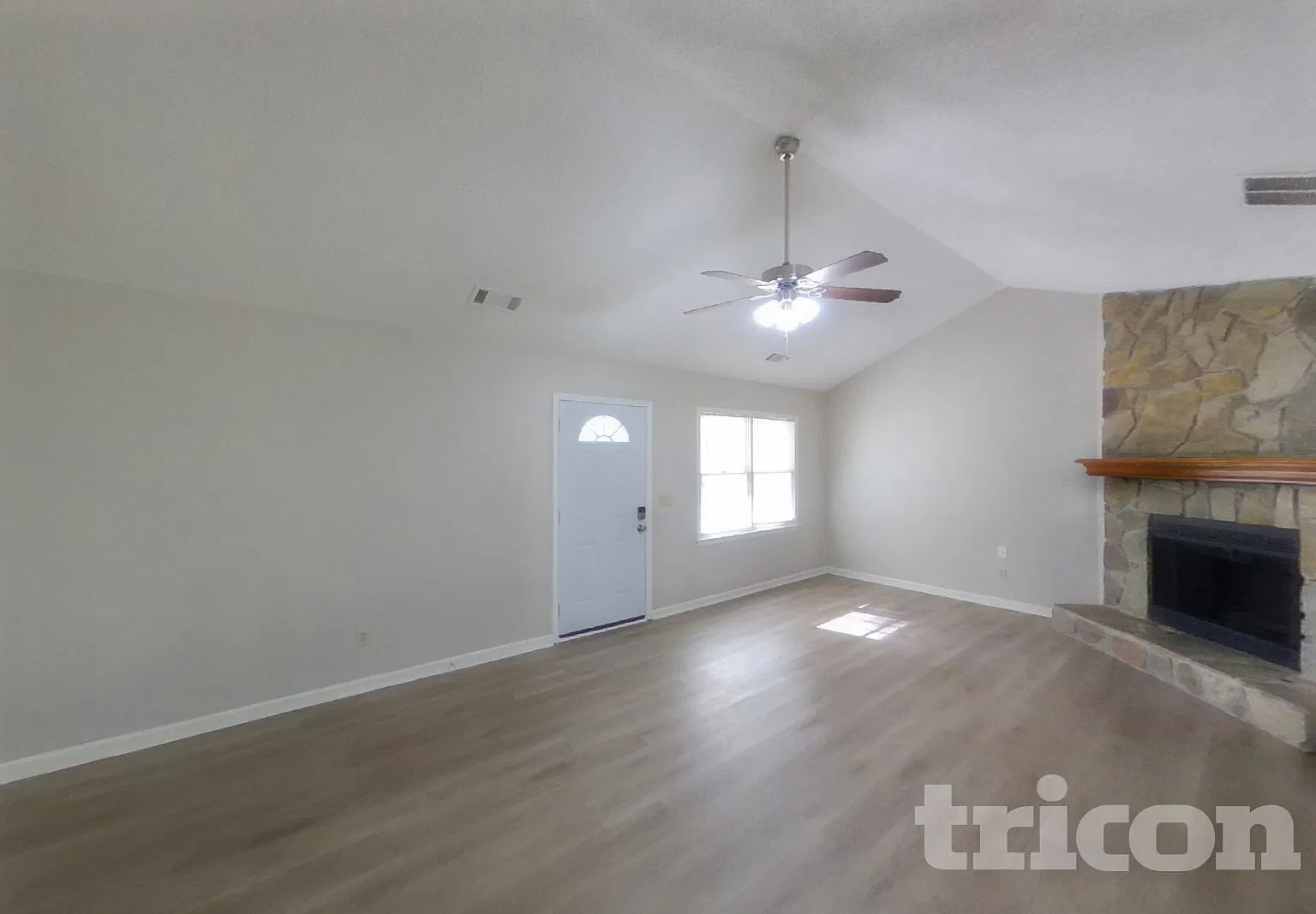 3031 Ashly Brooke Drive Snellville GA — Photo 2