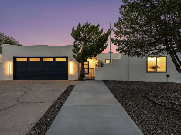 2109 Father Sky St NE, Albuquerque, NM 87112