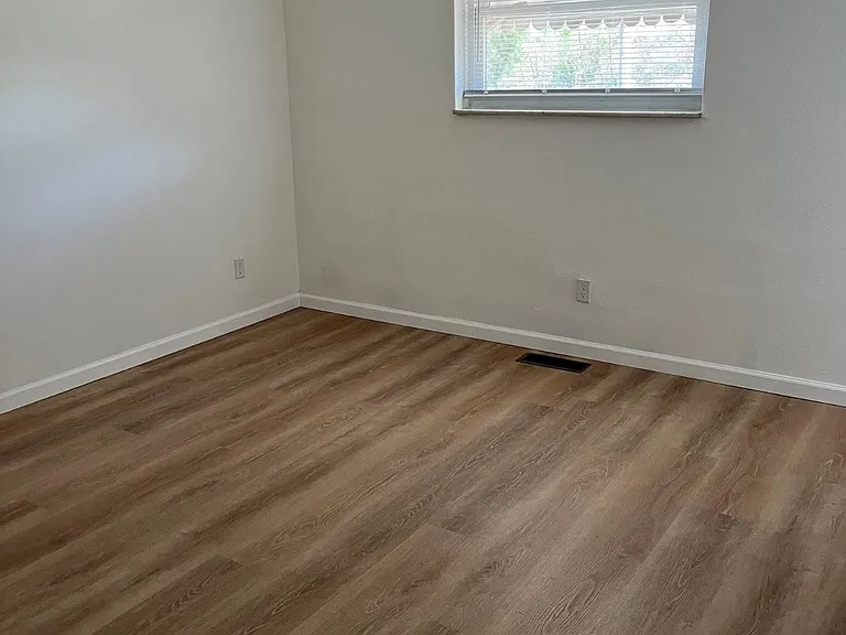 234 Marilyn Estates Dr — Photo 11