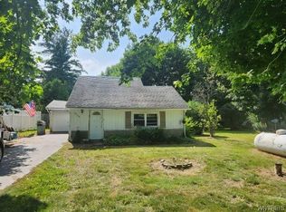 6448 Knowlesville Rd, Oakfield, NY 14125