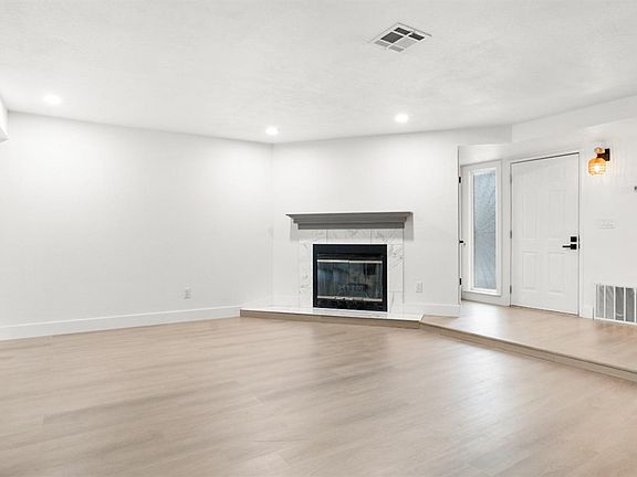 3rd image of 299 Shasta Drive #66