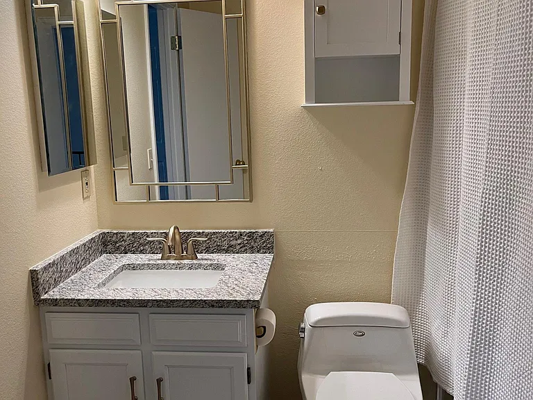 Upstairs bathroom
