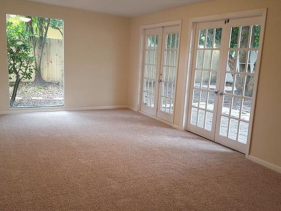 4th image of 2759 Avocado Dr