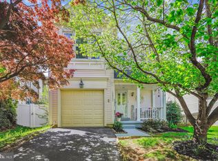 12942 Alderleaf Dr, Germantown, MD 20874