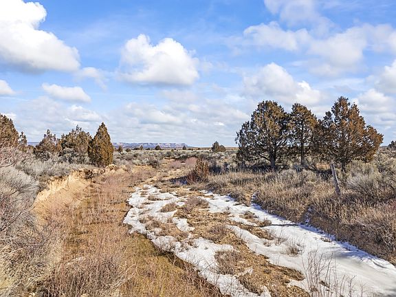 2nd image of 1701 W Utah State Hwy #12