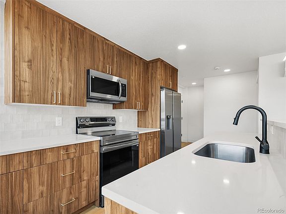 4th image of 27972 Meadow Dr Unit 310