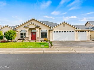 2007 S 87th Ave, Yakima, WA 98903