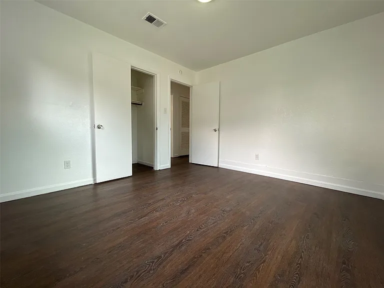 4803 Geraldine St — Photo 21