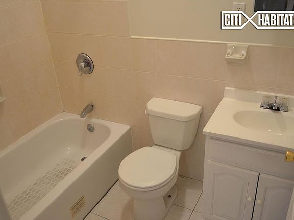 5th image of 2509 Church Ave APT 2
