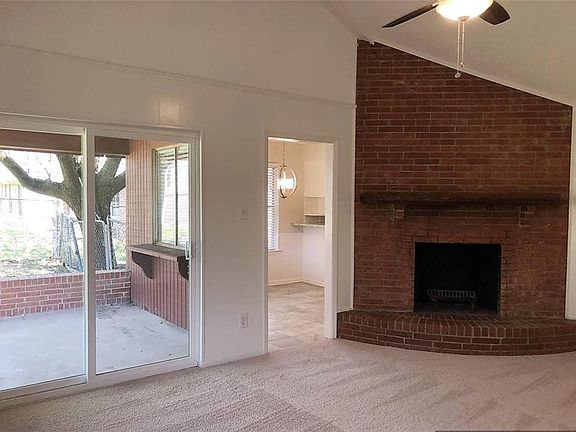 2nd image of 404 Scenic Dr