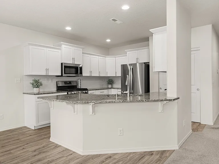 824 S Bulldog St — Photo 13