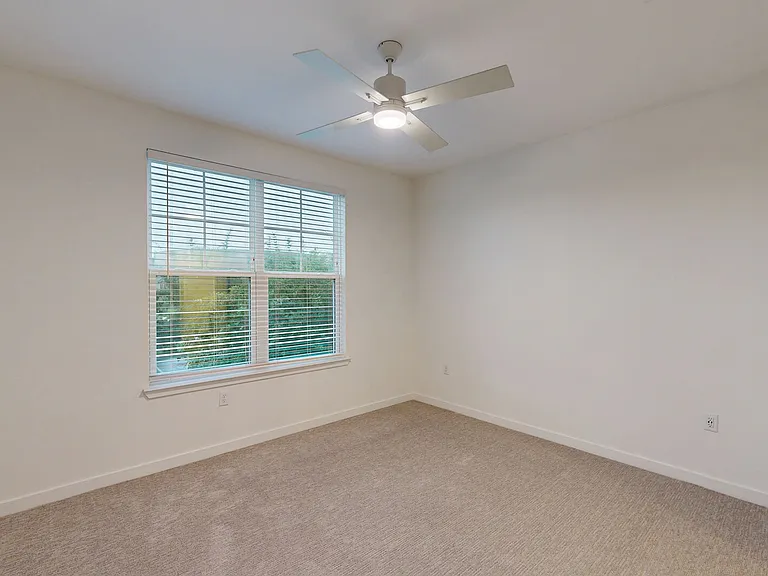 Essex Luxe Apartments — Photo 53