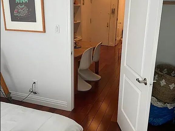 5th image of 132 Orchard St APT 13
