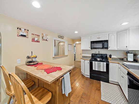 5th image of 233 Idlewell Blvd