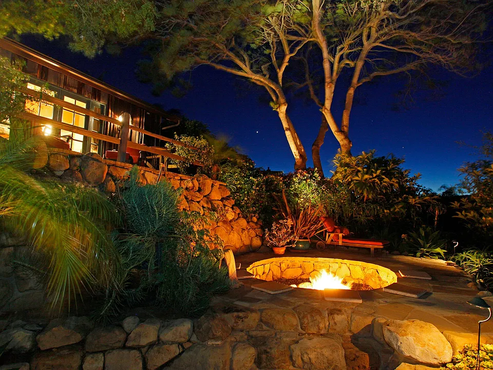 1420 La Cima Rd