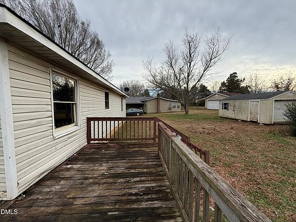 2nd image of 106 Brown Cir