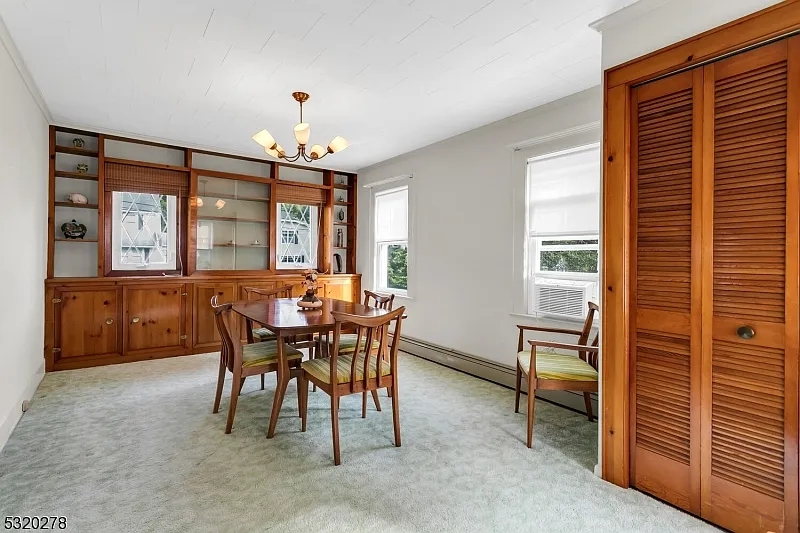 3 bed, 1.5 bath, $3,500 — Photo 4