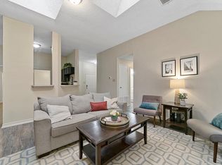 1104 Cypress Ln, Desoto, TX 75115