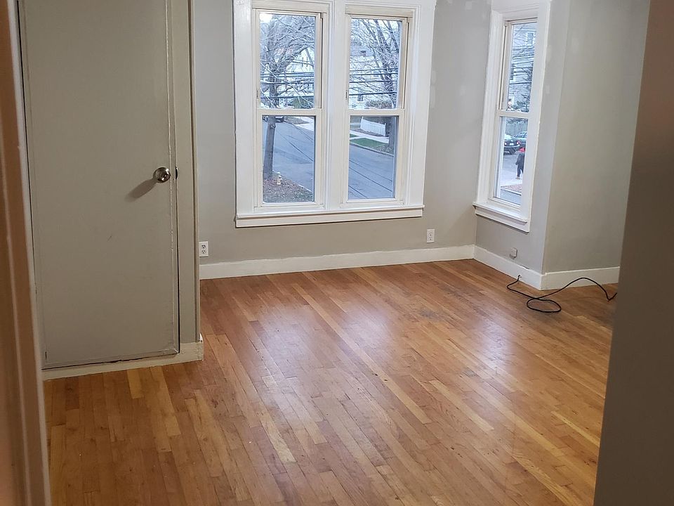 1st image of 248 Wood St #2