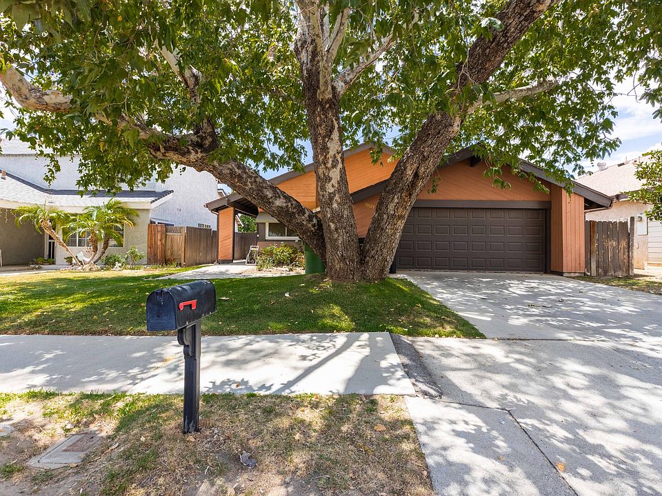 1st image of 10027 Owensmouth Ave