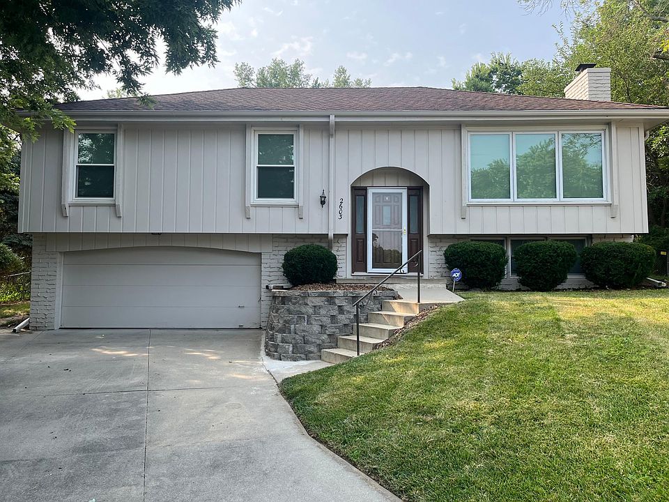 1st image of 2603 N 125th Cir
