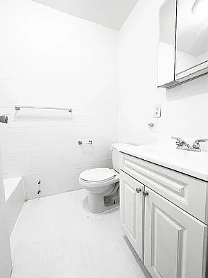 Rented by Coda Real Estate NYC | media 4