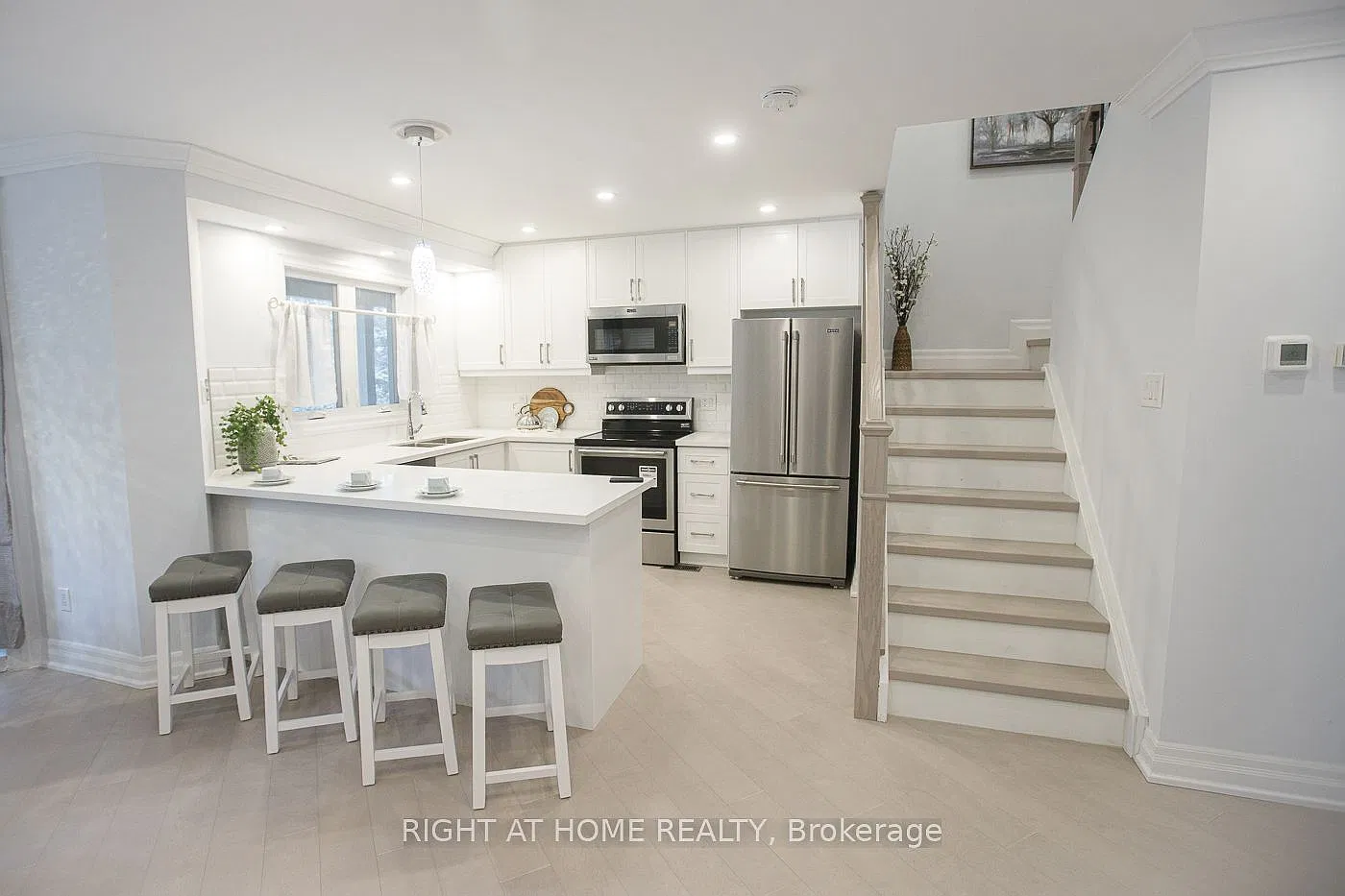 3 bed, $2,800 — Photo 4