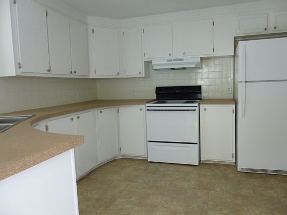 5th image of 8775 20th St Lot 576