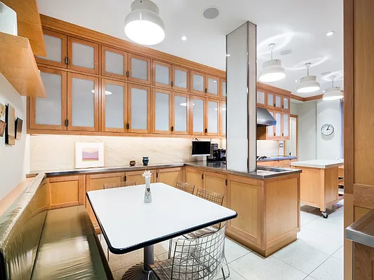 Sold by Sotheby's International Realty | media 6