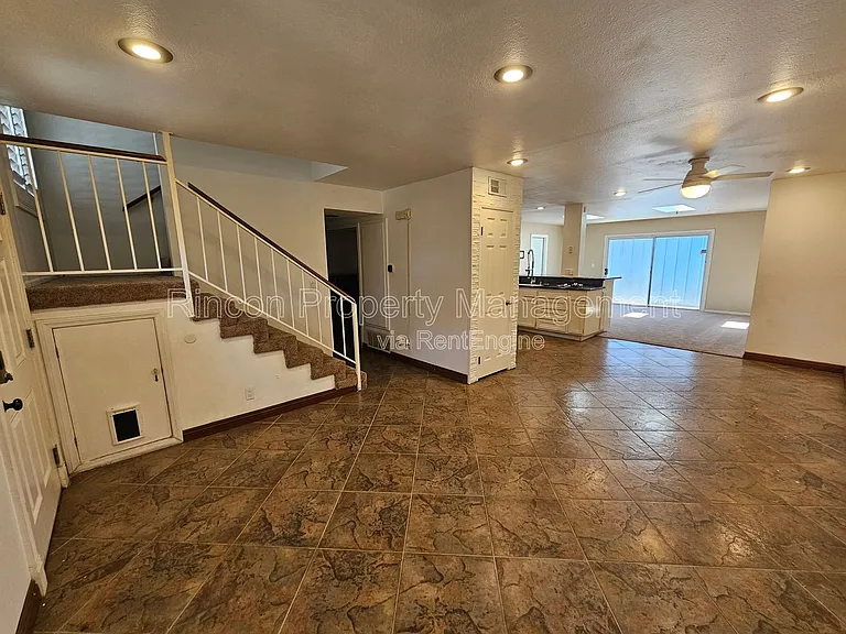 2632 Captains Ave — Photo 4
