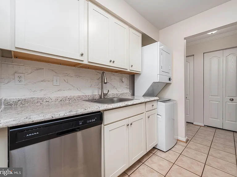 8360 Montgomery Run Rd NW #D — Photo 5