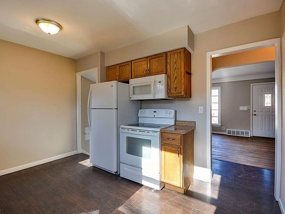 3rd image of 4303 Lincoln Ave