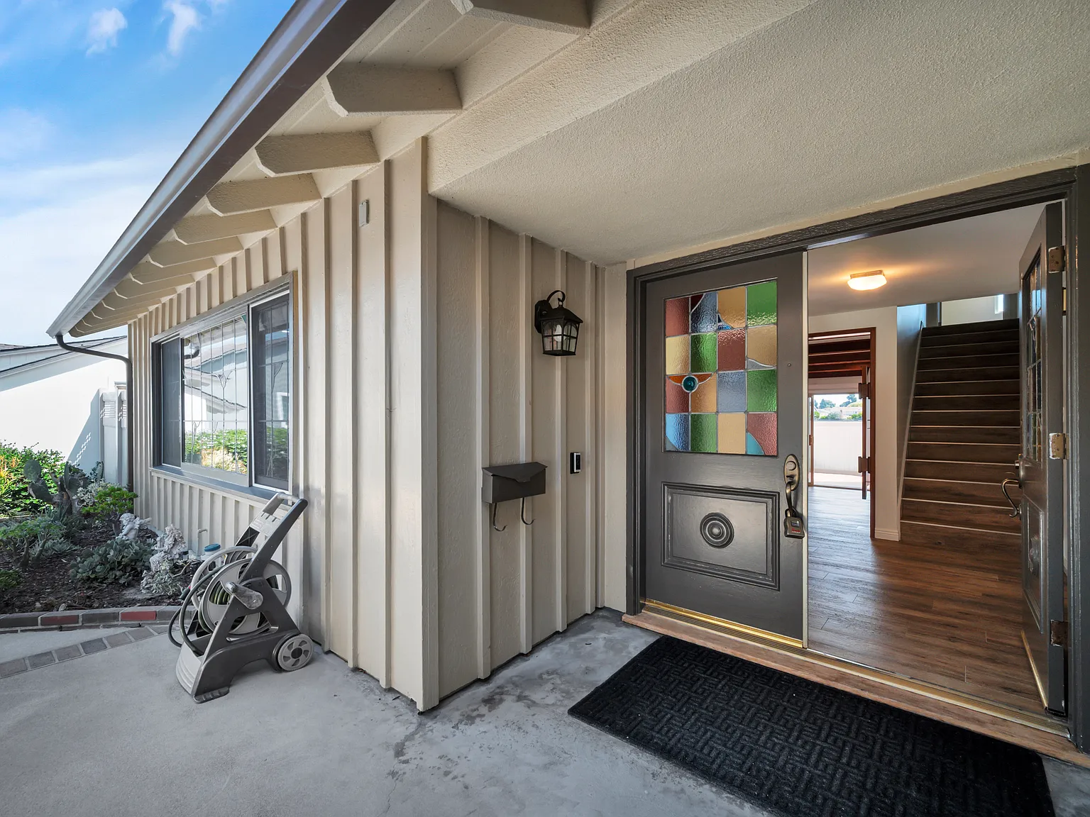 4 bed, 2174 sqft, $5,995 — Photo 4
