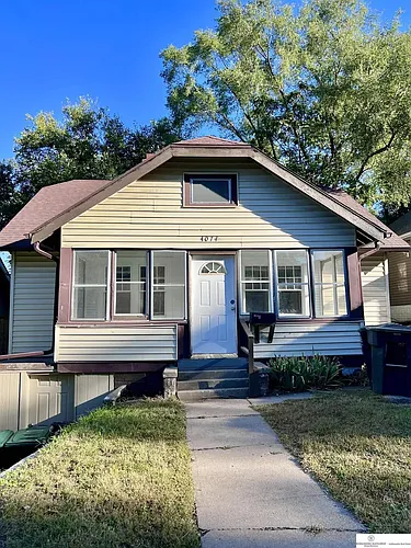 4074 Spencer St Photo 1