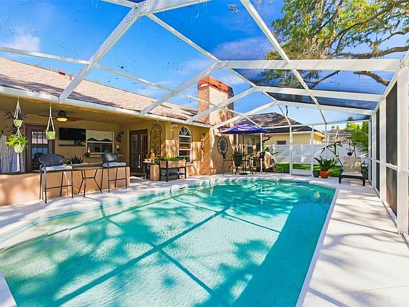 4th image of 5226 Saltamonte Dr