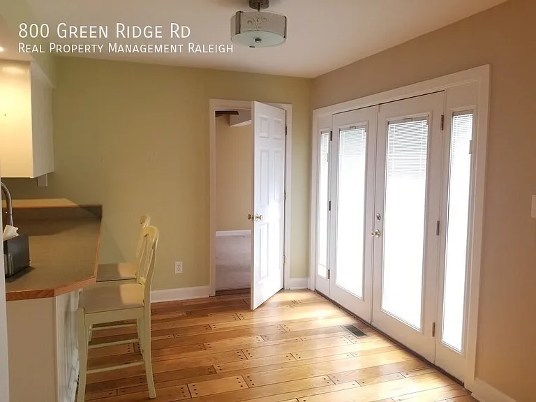 800 Green Ridge Dr — Photo 5