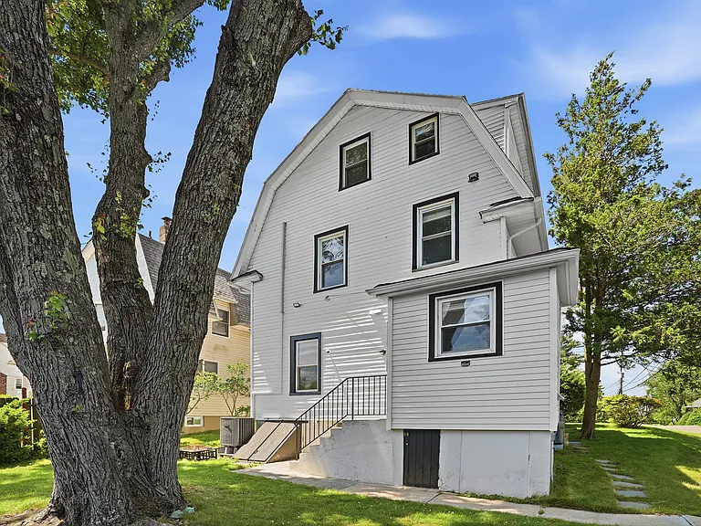 1415 Park Ave — Photo 23