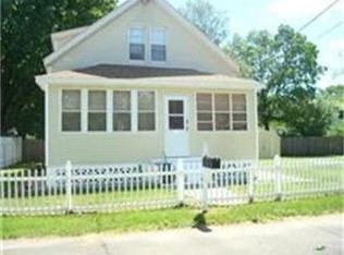 17 Angelo St, Springfield, MA 01119