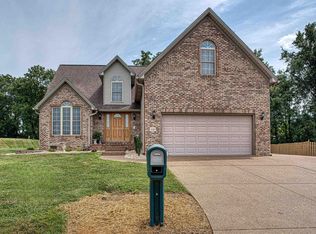 3101 Debbie Ln, Evansville, IN