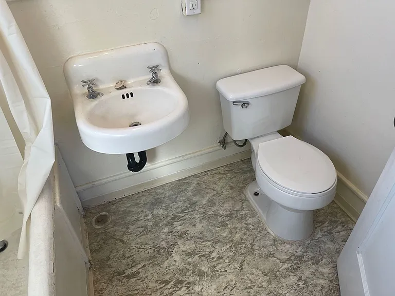 524 High St #10 — Photo 9