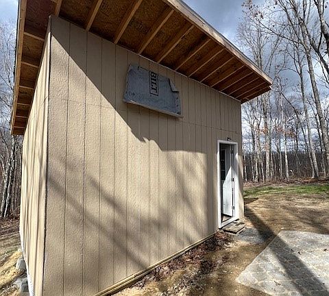 4th image of 1023 Flat Rock Rd