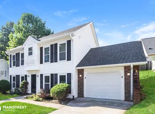 1533 Lewisburg Pointe Dr, Clemmons, NC 27012