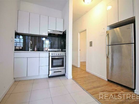 5th image of 321 Malcolm X Blvd #4