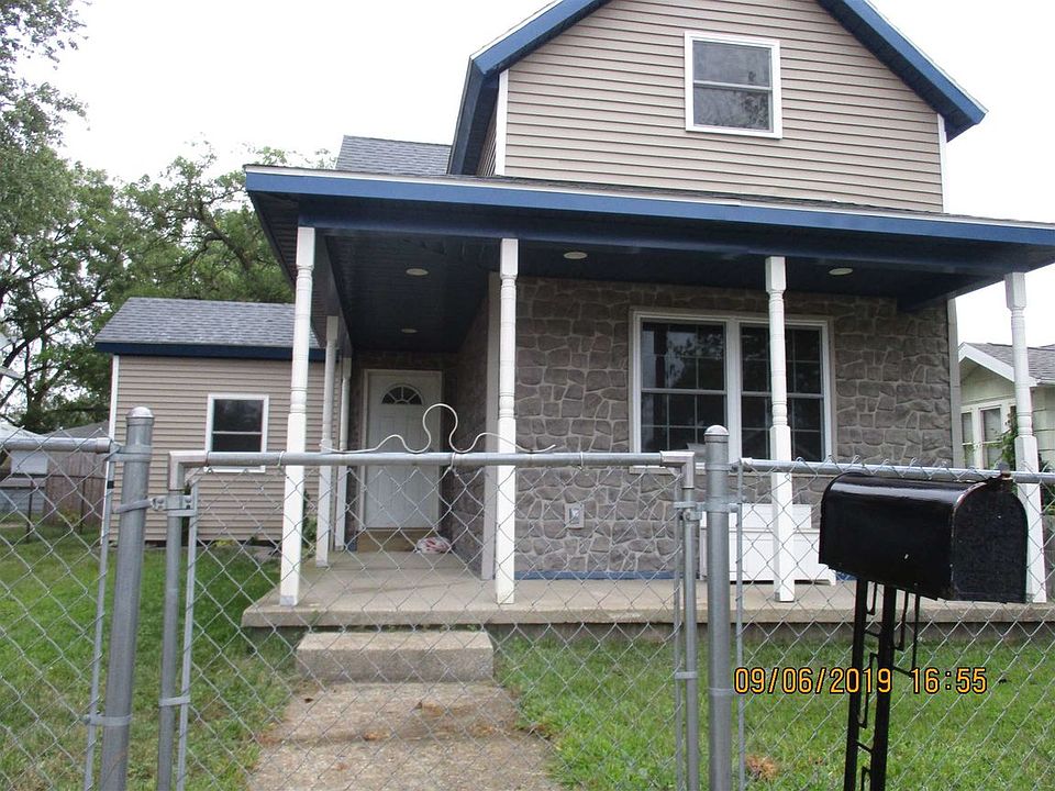 1st image of 216 Melville St