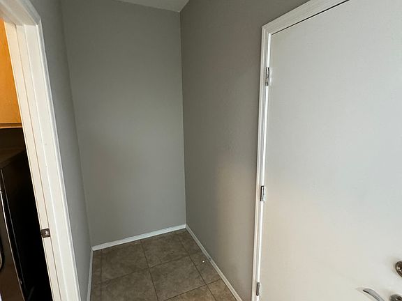 4th image of 36286 N Vidlak Dr