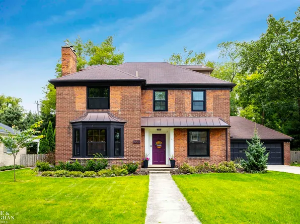 953 Trombley Rd, Grosse Pointe Park, MI 48230