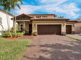 633 SE 35th Ter, Homestead, FL 33033