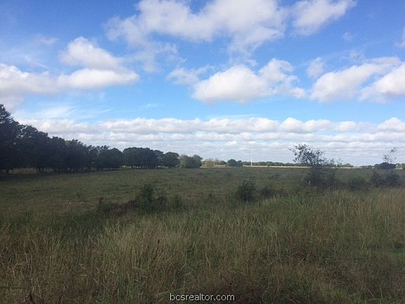 3rd image of 4755 County Road 275